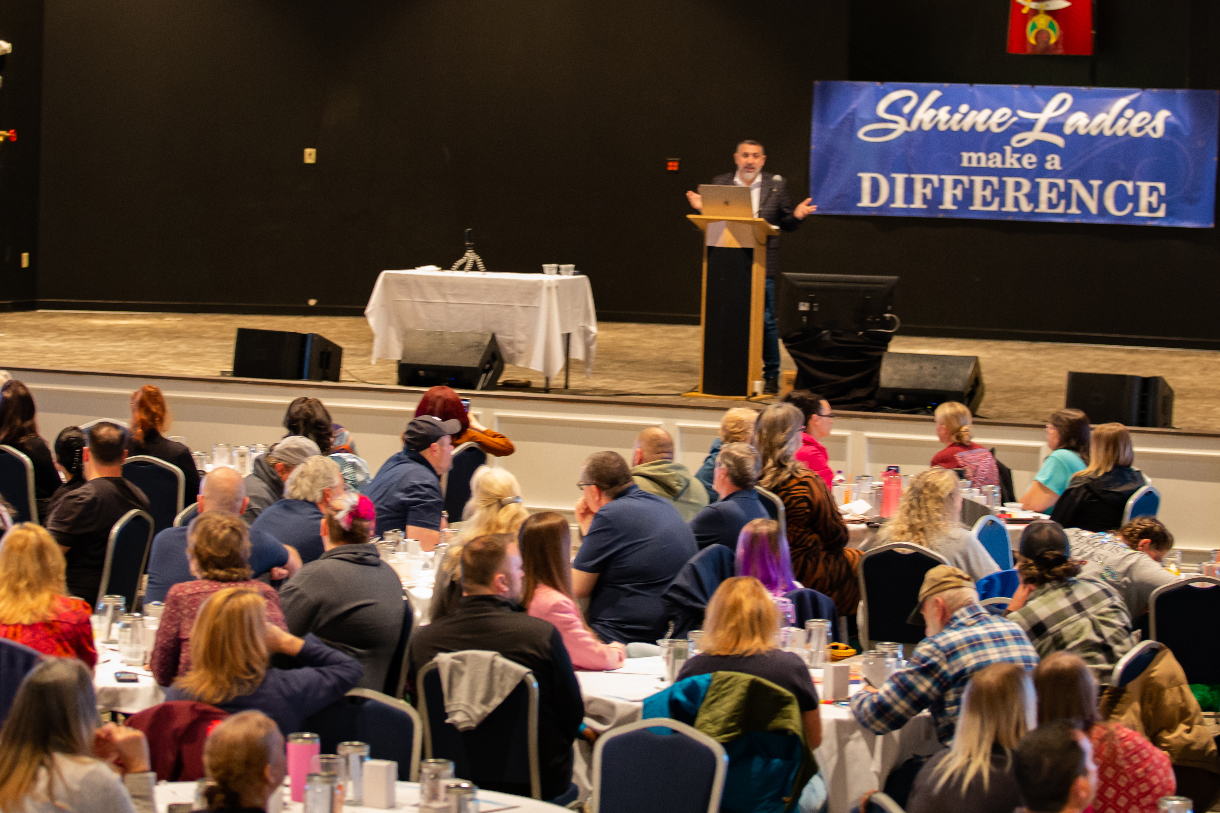 Romeo El Chaer speaking at a live leadership event